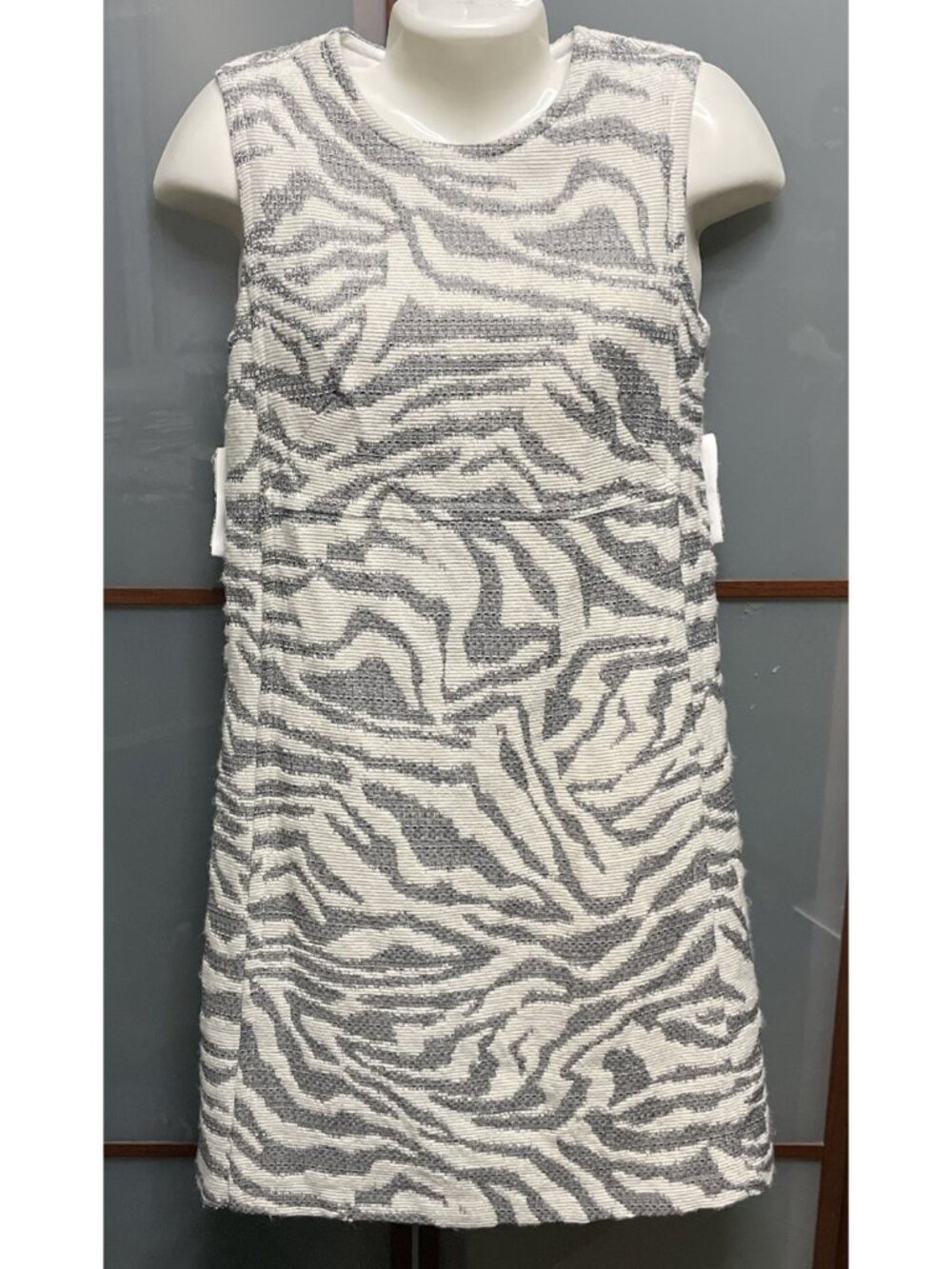 Hugo Boss Womens Size 4 White & Grey Animal Zebra Print Sleeveless Shift Dress